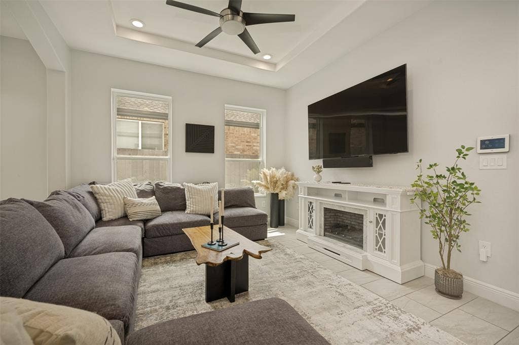 110 Cedar Lane, Roanoke, TX 76262 110 Cedar Lane, Roanoke, TX 76262