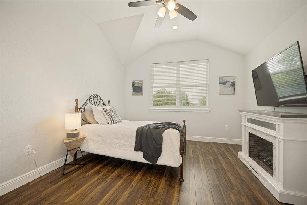 110 Cedar Lane, Roanoke, TX 76262 110 Cedar Lane, Roanoke, TX 76262