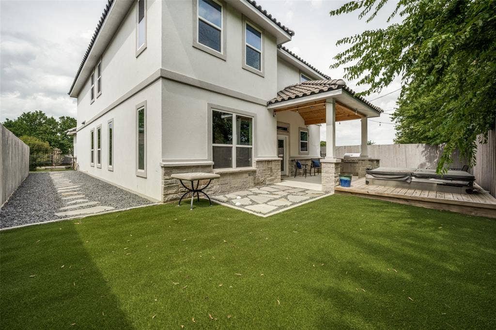 110 Cedar Lane, Roanoke, TX 76262 110 Cedar Lane, Roanoke, TX 76262