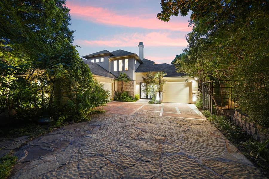 Property photo for 936 W Colorado Boulevard, Dallas, TX