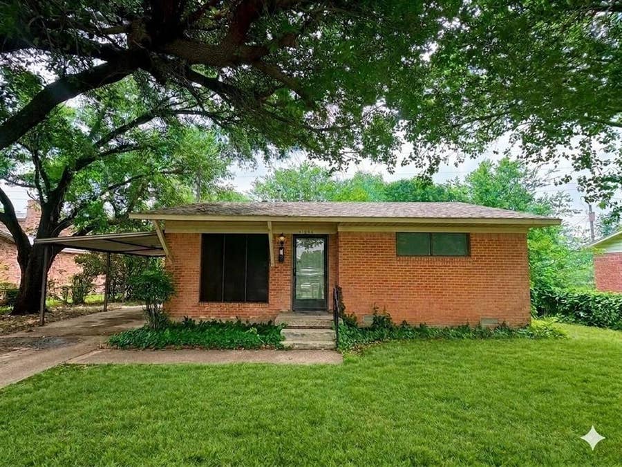 Property photo for 1004 Powell Road, Mesquite, TX