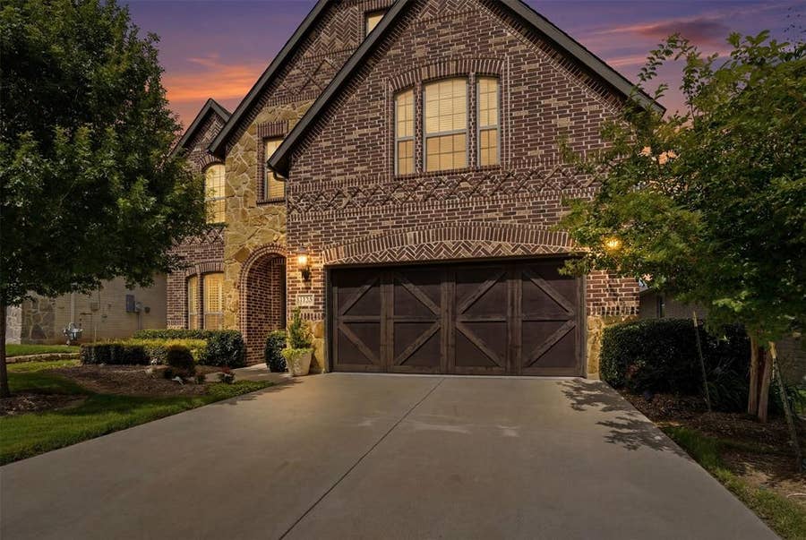 Property photo for 9724 Mountain Laurel Trail, Fort Worth, TX