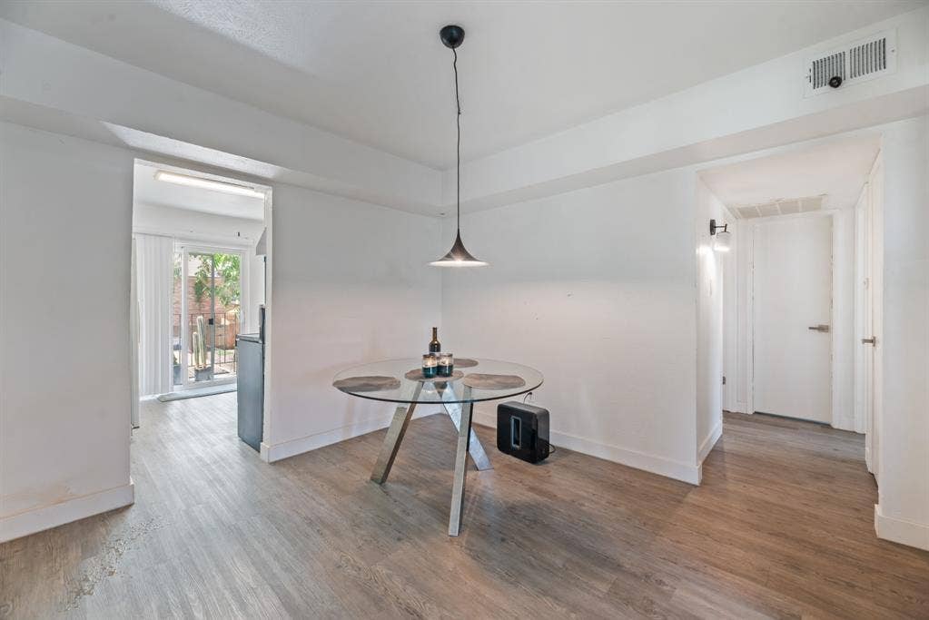 8069 Meadow Road, #216, Dallas, TX 75231 8069 Meadow Road, #216, Dallas, TX 75231