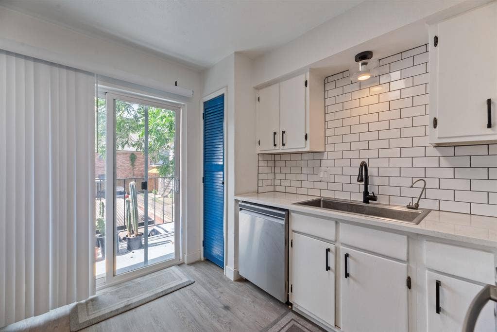 8069 Meadow Road, #216, Dallas, TX 75231 8069 Meadow Road, #216, Dallas, TX 75231
