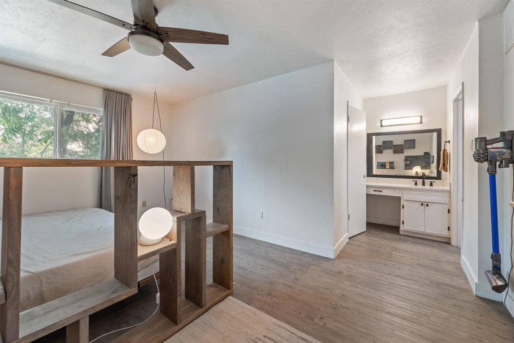 8069 Meadow Road, #216, Dallas, TX 75231 8069 Meadow Road, #216, Dallas, TX 75231