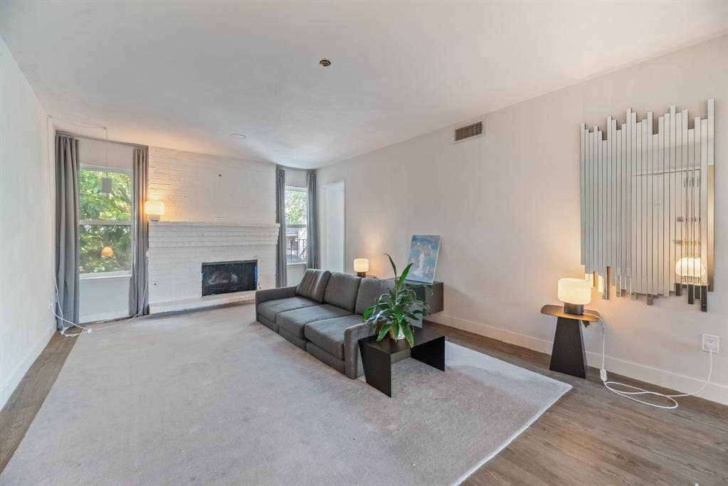 8069 Meadow Road, #216, Dallas, TX 75231 8069 Meadow Road, #216, Dallas, TX 75231