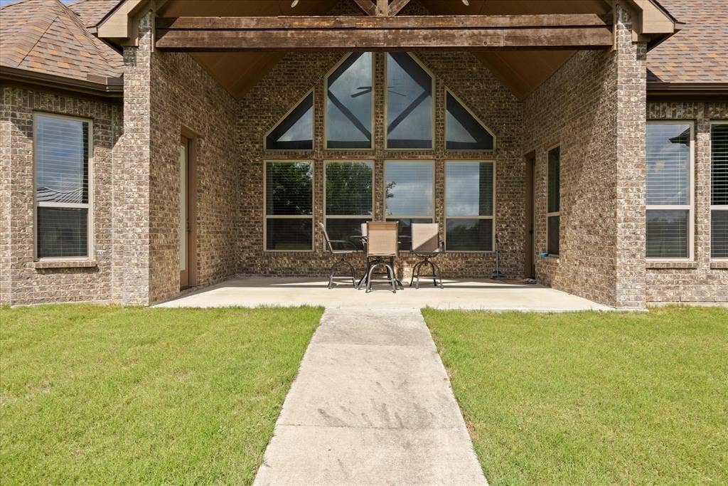 104 Rattling Antler Court, Azle, TX 76020 104 Rattling Antler Court, Azle, TX 76020