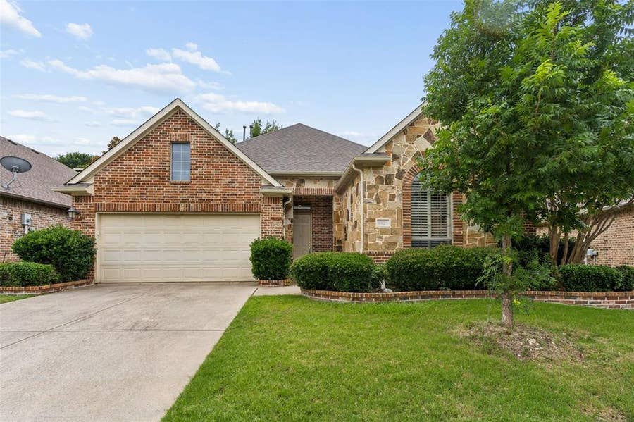 Property photo for 1825 La Cima Drive, McKinney, TX