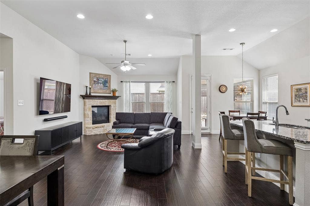 15813 High Line Drive, Prosper, TX 75078