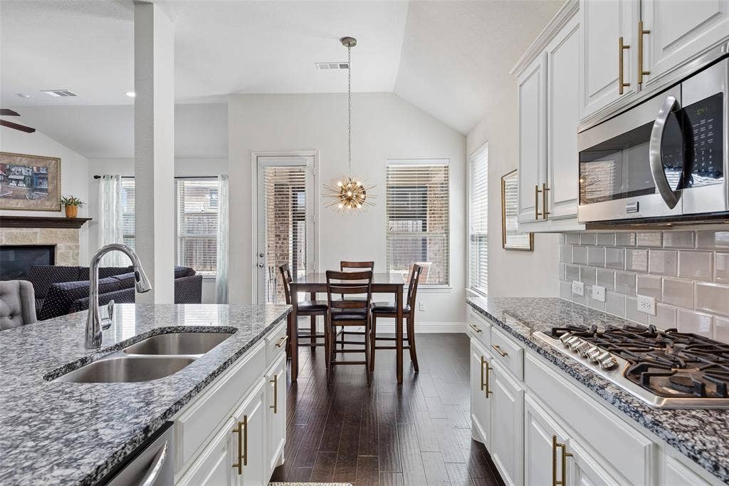 15813 High Line Drive, Prosper, TX 75078