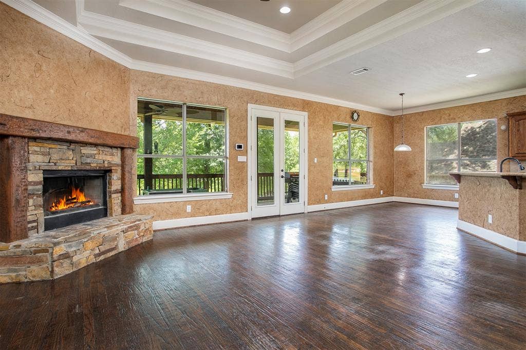 5200 Bayshore Drive, Athens, TX 75752 5200 Bayshore Drive, Athens, TX 75752