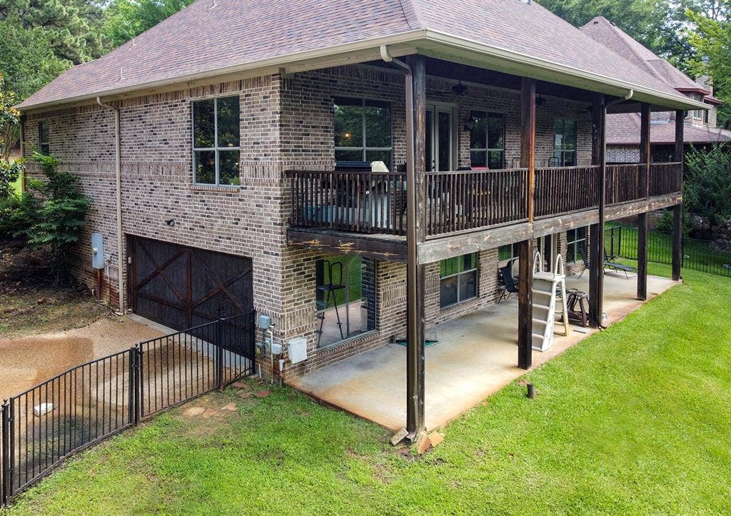 5200 Bayshore Drive, Athens, TX 75752 5200 Bayshore Drive, Athens, TX 75752