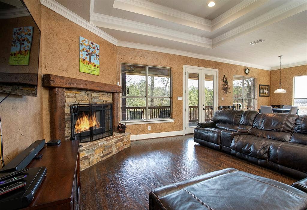 5200 Bayshore Drive, Athens, TX 75752 5200 Bayshore Drive, Athens, TX 75752