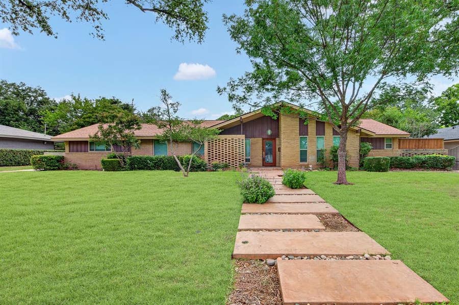 Property photo for 3763 Vinecrest Drive, Dallas, TX