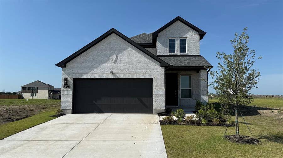 Property photo for 2503 Blue Oasis Court, Forney, TX