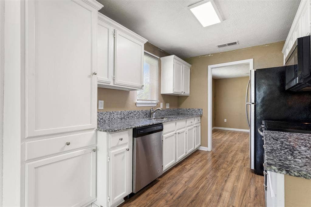 103 New Street, Lone Oak, TX 75453 103 New Street, Lone Oak, TX 75453