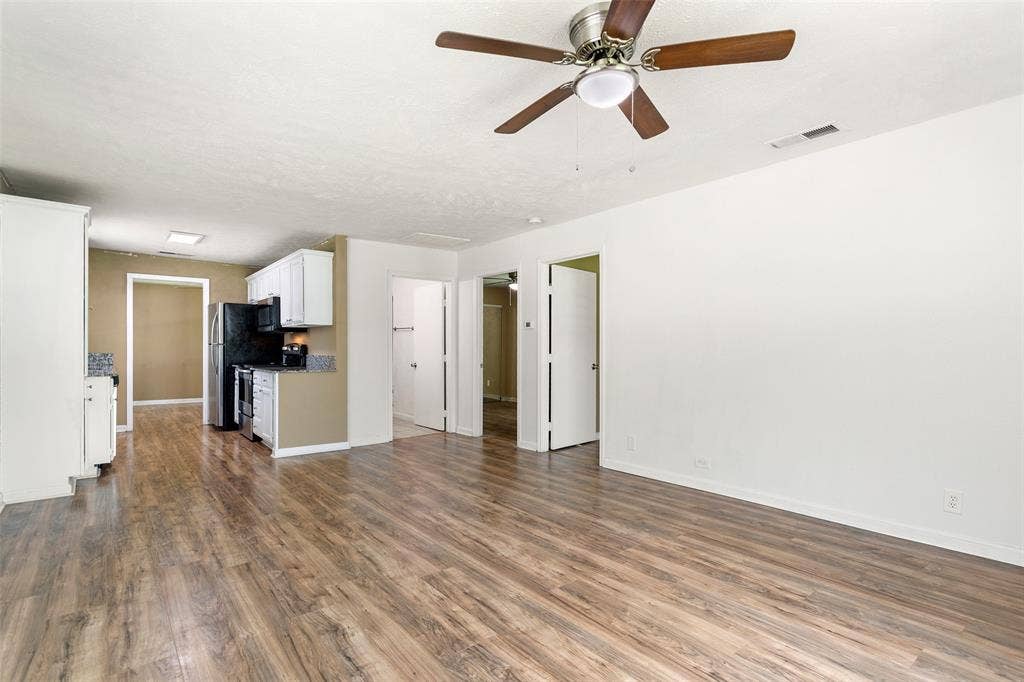 103 New Street, Lone Oak, TX 75453 103 New Street, Lone Oak, TX 75453