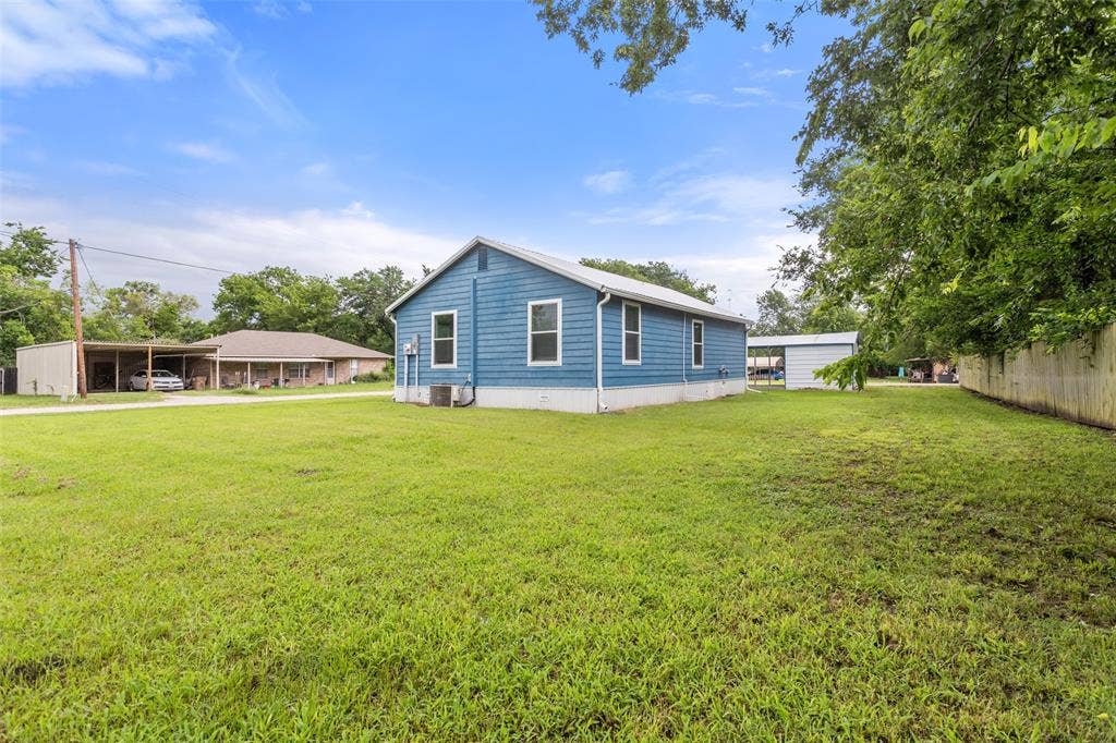 103 New Street, Lone Oak, TX 75453 103 New Street, Lone Oak, TX 75453