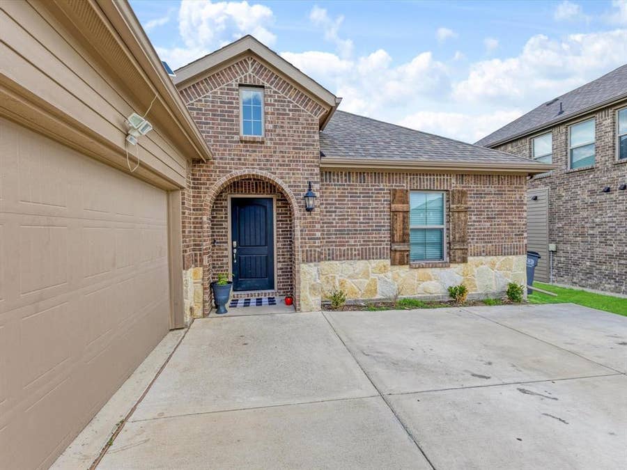 Property photo for 146 Palouse Street, Red Oak, TX