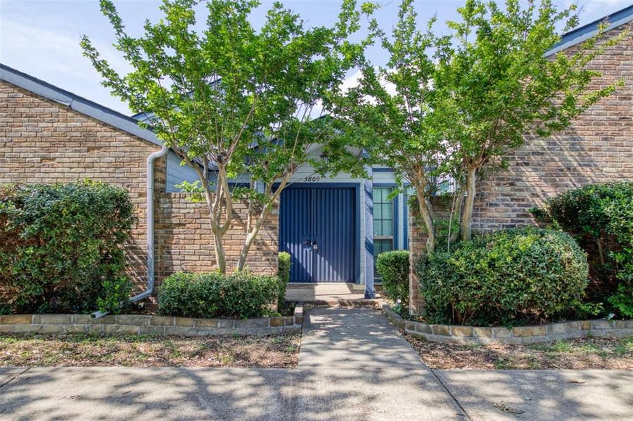 Property photo for 3809 Graphic Place, Plano, TX