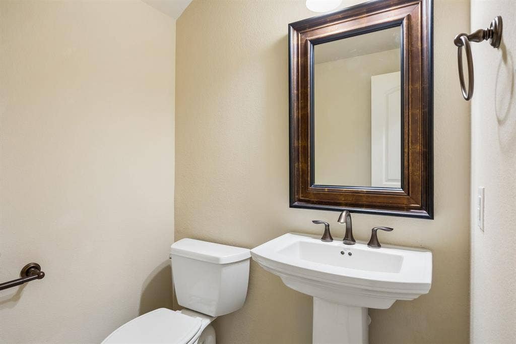 4020 Chama Street, Prosper, TX 75078 4020 Chama Street, Prosper, TX 75078