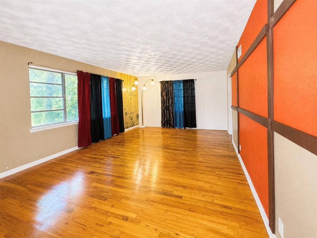 3023 Carpenter Avenue, Dallas, TX 75215 3023 Carpenter Avenue, Dallas, TX 75215