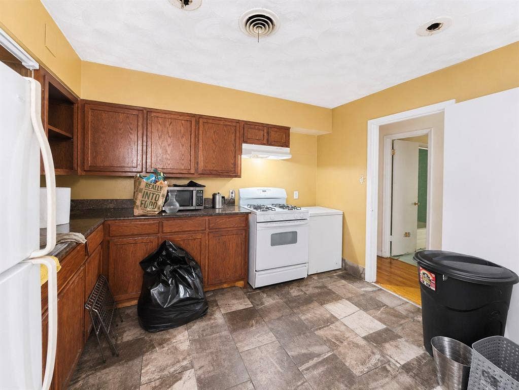 3023 Carpenter Avenue, Dallas, TX 75215 3023 Carpenter Avenue, Dallas, TX 75215
