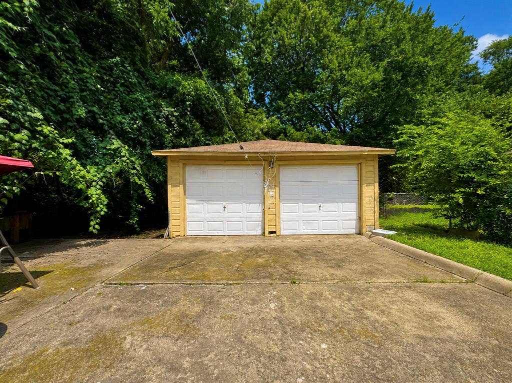 3023 Carpenter Avenue, Dallas, TX 75215 3023 Carpenter Avenue, Dallas, TX 75215