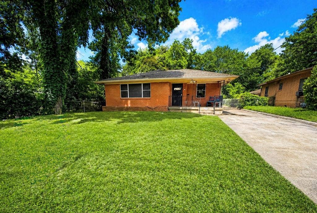 3023 Carpenter Avenue, Dallas, TX 75215 3023 Carpenter Avenue, Dallas, TX 75215