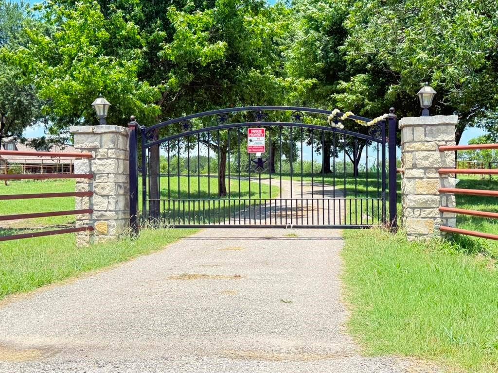 2621 Fm 1827, McKinney, TX 75071 2621 Fm 1827, McKinney, TX 75071
