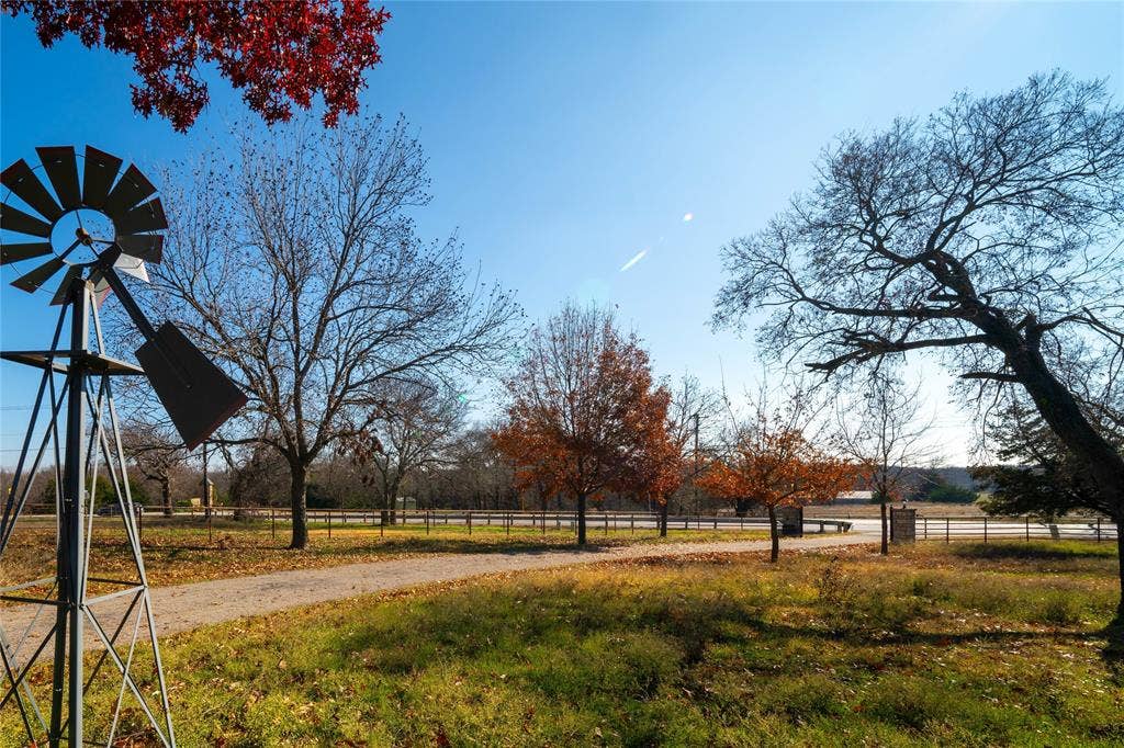 2621 Fm 1827, McKinney, TX 75071 2621 Fm 1827, McKinney, TX 75071