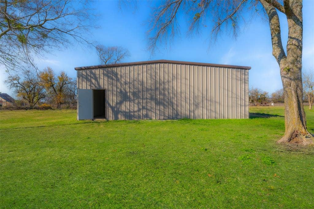 2621 Fm 1827, McKinney, TX 75071 2621 Fm 1827, McKinney, TX 75071
