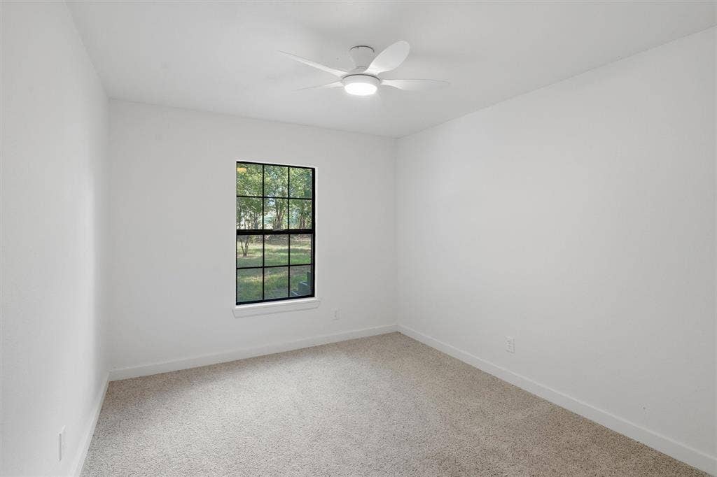1727 W Doyle Street, Granbury, TX 76048 1727 W Doyle Street, Granbury, TX 76048