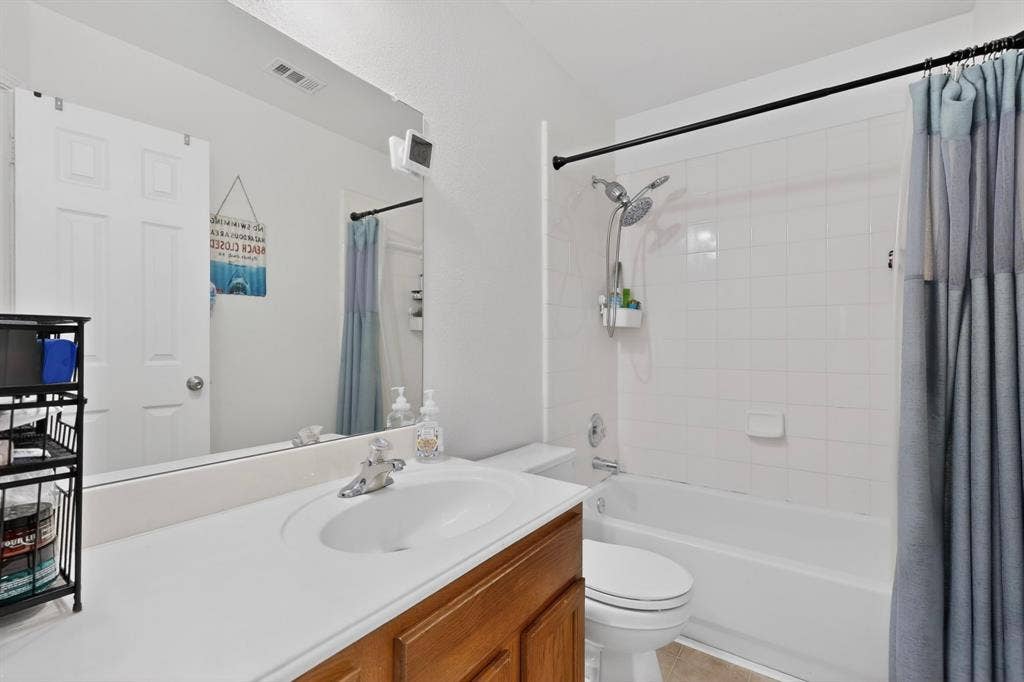 9756 Old Field Drive, McKinney, TX 75072 9756 Old Field Drive, McKinney, TX 75072