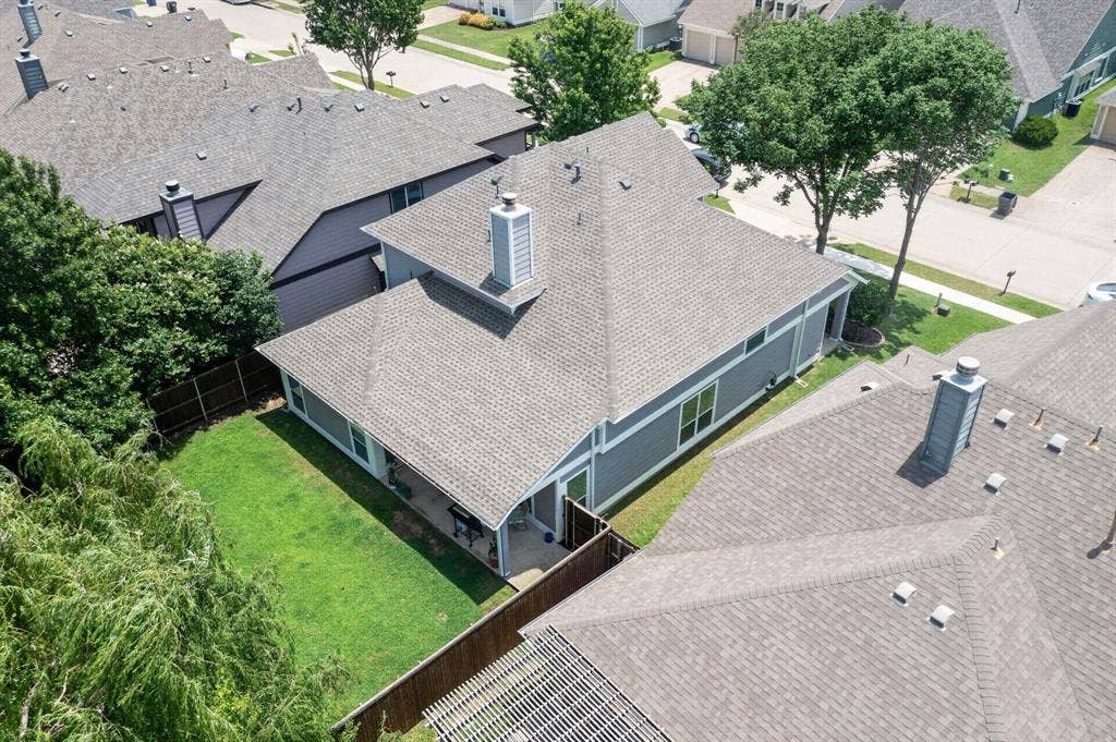 9756 Old Field Drive, McKinney, TX 75072 9756 Old Field Drive, McKinney, TX 75072