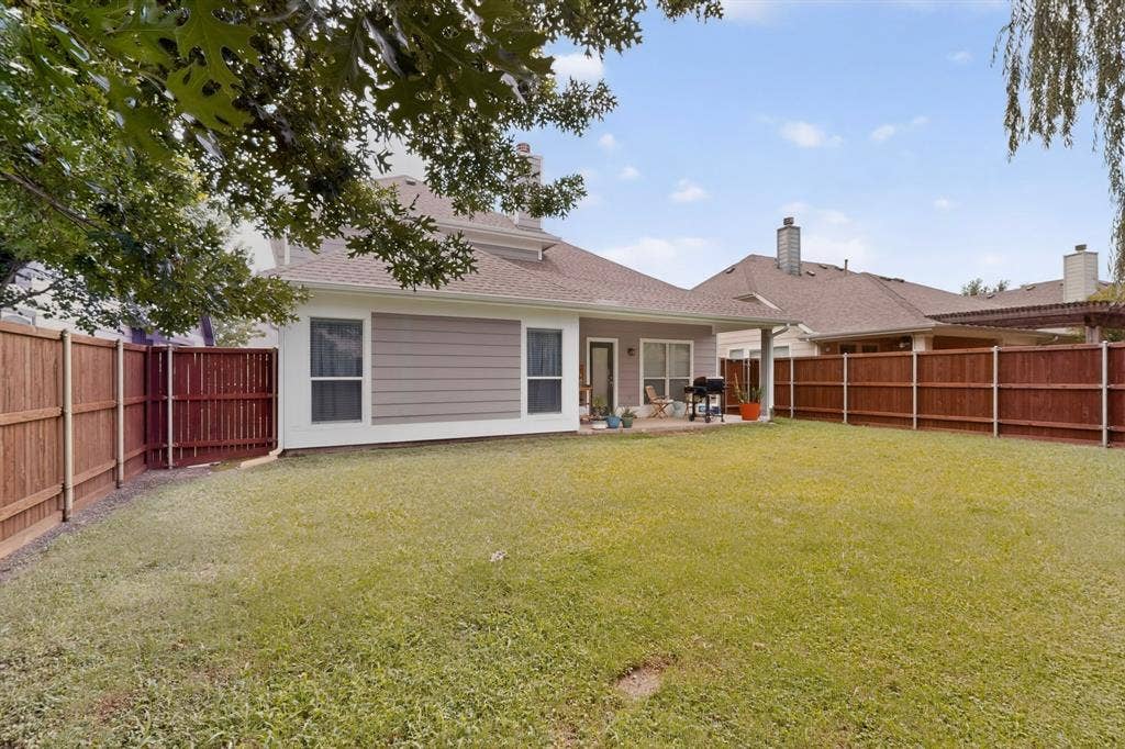 9756 Old Field Drive, McKinney, TX 75072 9756 Old Field Drive, McKinney, TX 75072