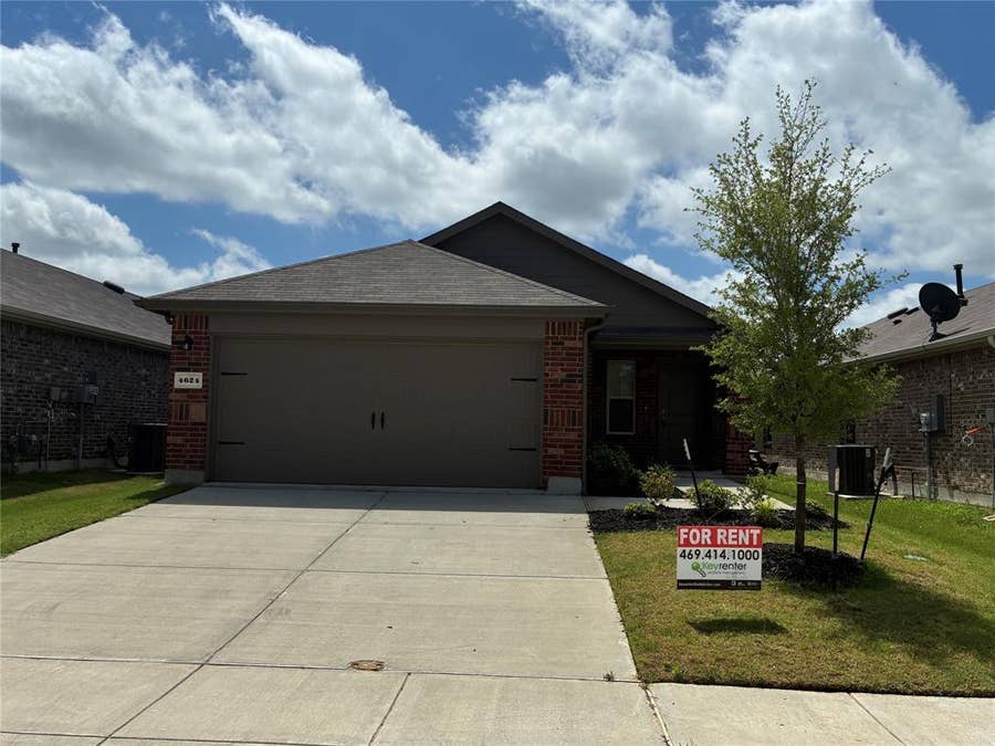 Property photo for 4624 Verdin Street, Crandall, TX