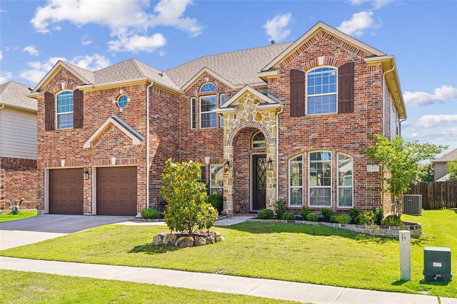 Property photo for 1404 Taylor Lane, McKinney, TX