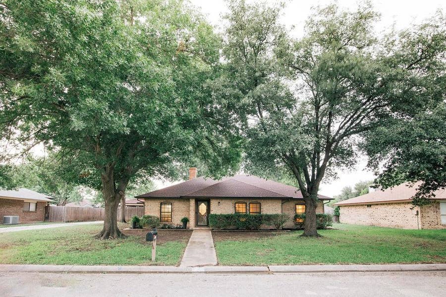 Property photo for 2409 Green Oaks Street, Denton, TX