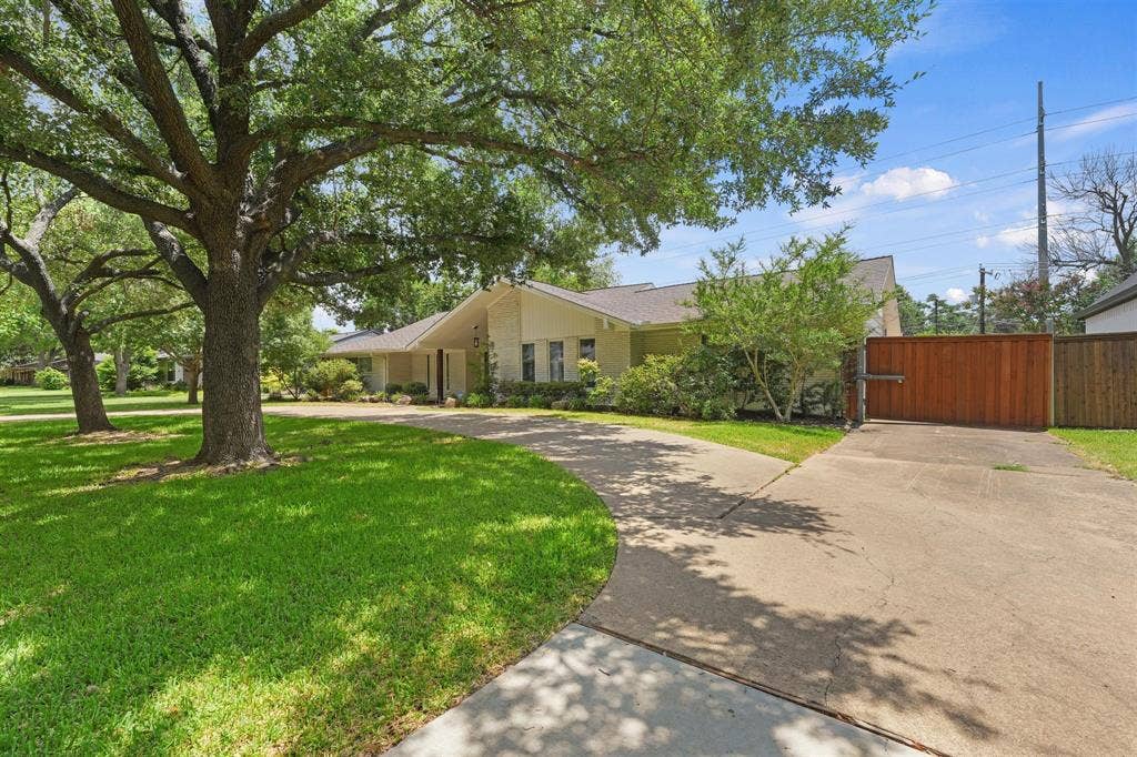 3542 Jubilee Trail, Dallas, TX 75229 3542 Jubilee Trail, Dallas, TX 75229
