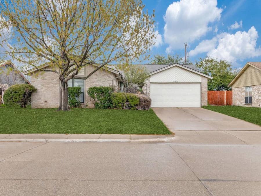 Property photo for 3914 Willowood Lane, Grand Prairie, TX
