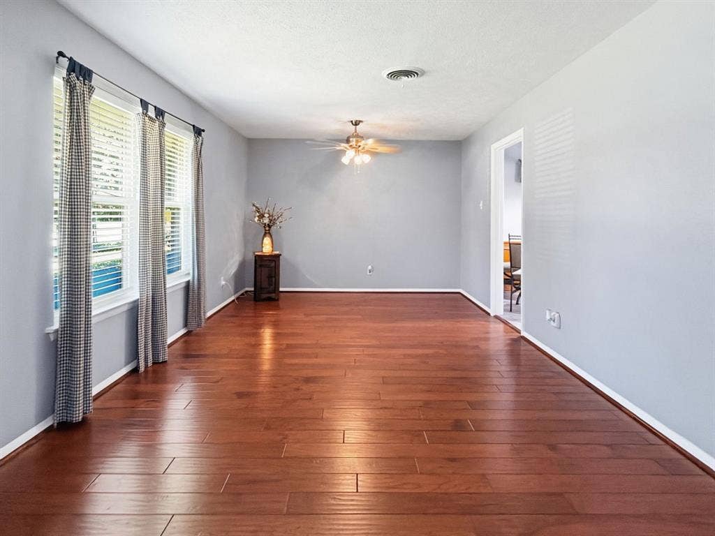 1233 Bardfield Avenue, Garland, TX 75041 1233 Bardfield Avenue, Garland, TX 75041