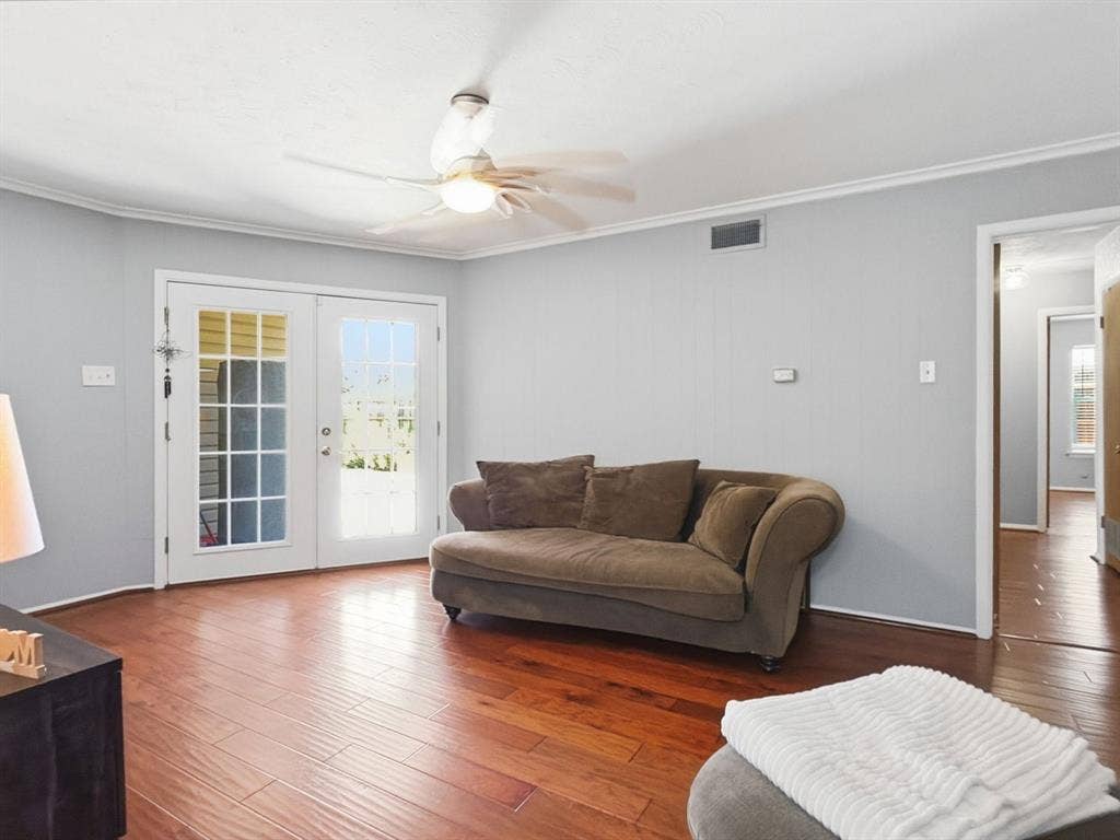 1233 Bardfield Avenue, Garland, TX 75041 1233 Bardfield Avenue, Garland, TX 75041