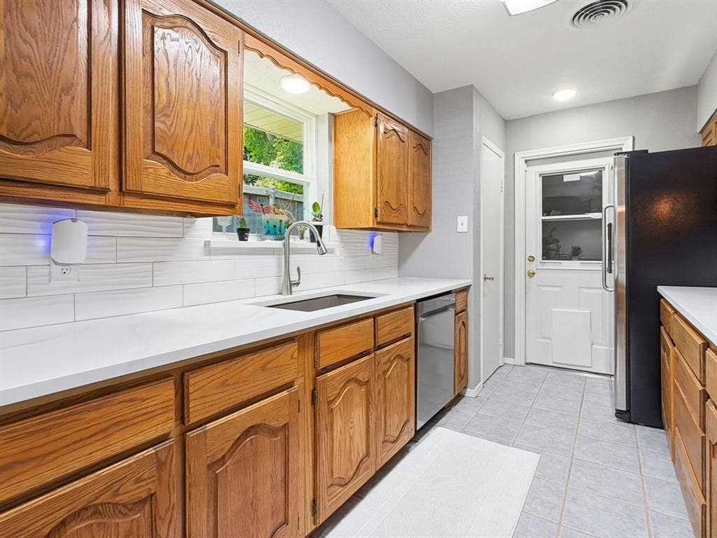 1233 Bardfield Avenue, Garland, TX 75041 1233 Bardfield Avenue, Garland, TX 75041