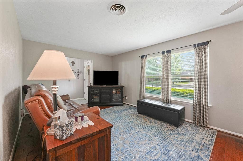 1233 Bardfield Avenue, Garland, TX 75041 1233 Bardfield Avenue, Garland, TX 75041