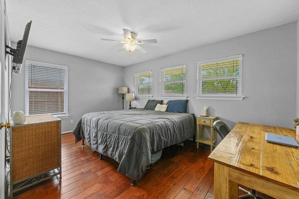 1233 Bardfield Avenue, Garland, TX 75041 1233 Bardfield Avenue, Garland, TX 75041
