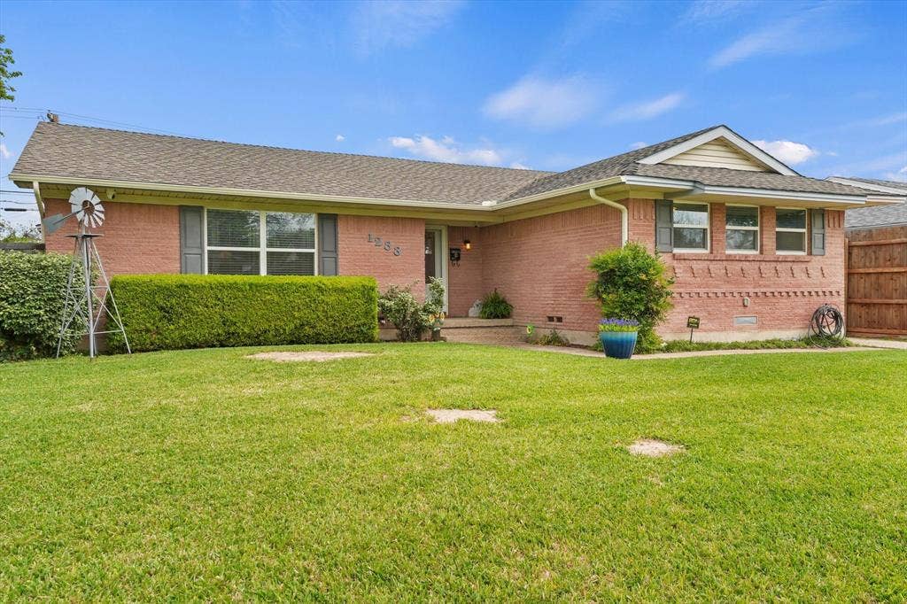1233 Bardfield Avenue, Garland, TX 75041 1233 Bardfield Avenue, Garland, TX 75041