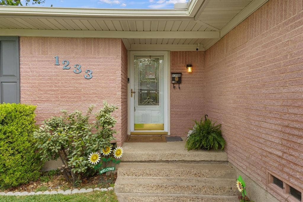 1233 Bardfield Avenue, Garland, TX 75041 1233 Bardfield Avenue, Garland, TX 75041