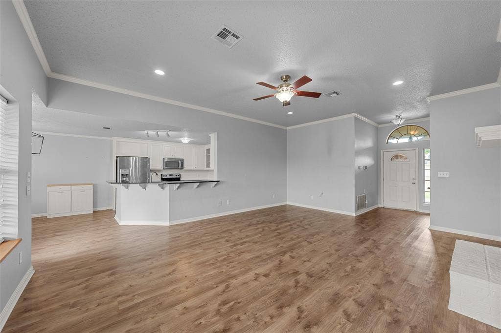 163 Topaz Circle, Hewitt, TX 76643 163 Topaz Circle, Hewitt, TX 76643