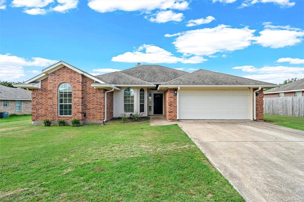 163 Topaz Circle, Hewitt, TX 76643 163 Topaz Circle, Hewitt, TX 76643